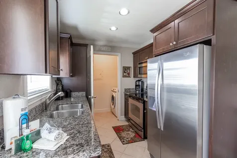 7000 Seawall Boulevard 833 Galveston TX 77551
