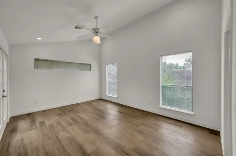 11703 Lakeside Place Drive 229 Houston TX 77077