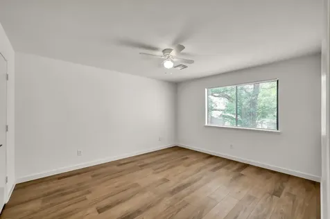 11703 Lakeside Place Drive 229 Houston TX 77077