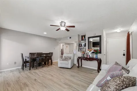 3919 Fairmont Parkway 171 Pasadena TX 77504