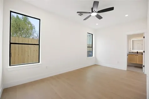 6332 Sidney Street Houston TX 77021