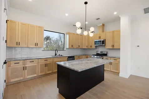 6332 Sidney Street Houston TX 77021