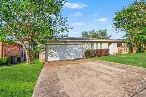 16923 Blackhawk Boulevard Friendswood TX 77546