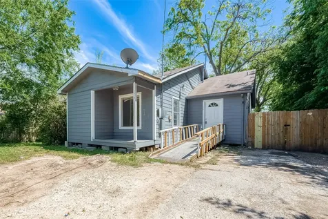 4810 Carmen Street Houston TX 77033
