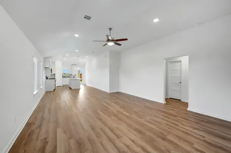 30903 Newcomb Landing Lane Waller TX 77484