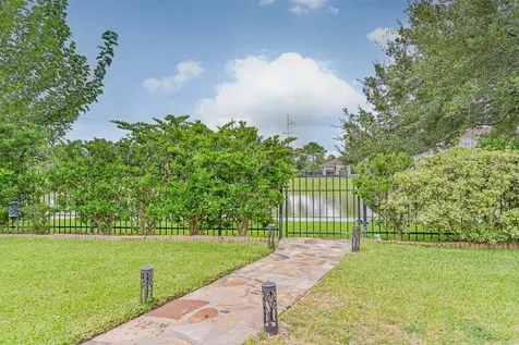 880 Shoal Pointe Lane League City TX 77573