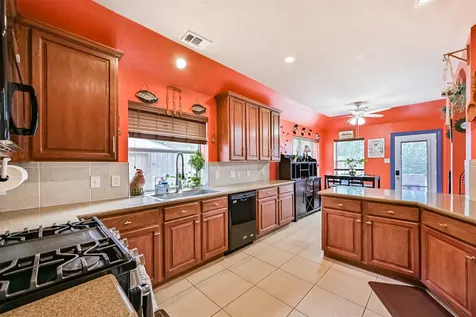 880 Shoal Pointe Lane League City TX 77573