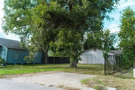 3216 Collingsworth Street Houston TX 77026