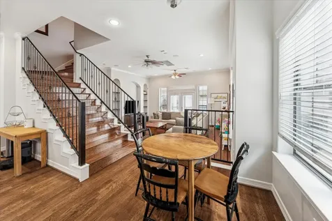 3203 Garden Oaks View Houston TX 77018