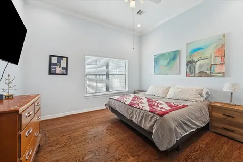 3203 Garden Oaks View Houston TX 77018