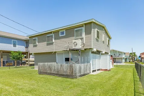 4134 Fort Bend Drive Galveston TX 77554