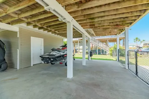 4134 Fort Bend Drive Galveston TX 77554