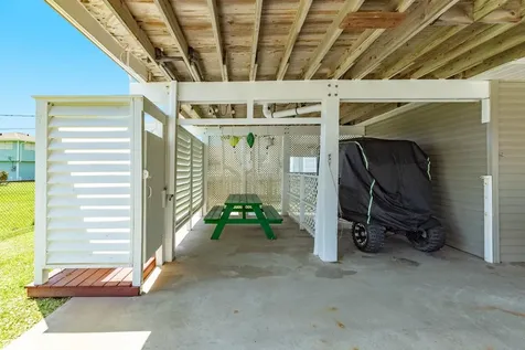 4134 Fort Bend Drive Galveston TX 77554