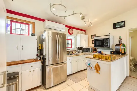4134 Fort Bend Drive Galveston TX 77554