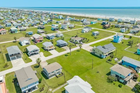 4134 Fort Bend Drive Galveston TX 77554