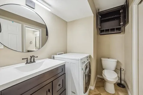 2744 Briarhurst Drive 16 Houston TX 77057