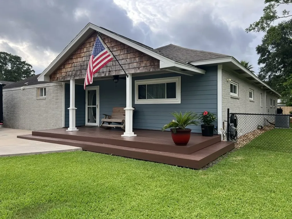 103 W Barrow Street Dayton TX 77535