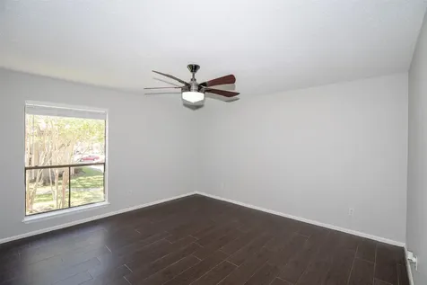3300 Pebblebrook Drive 36 Seabrook TX 77586