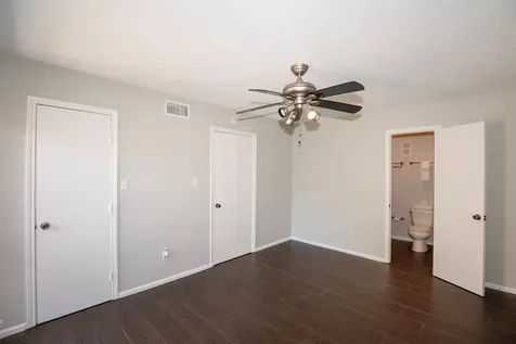 3300 Pebblebrook Drive 36 Seabrook TX 77586