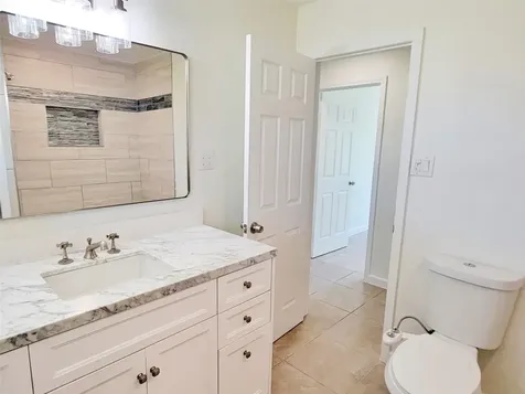519 N Shady Lane La Porte TX 77571