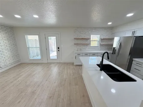 71 Cayenne Common Lake Jackson TX 77566