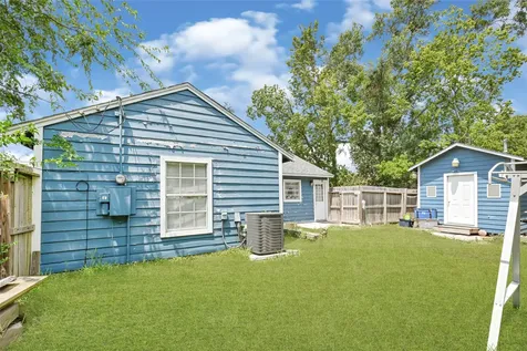 3607 De Leon Street Houston TX 77087