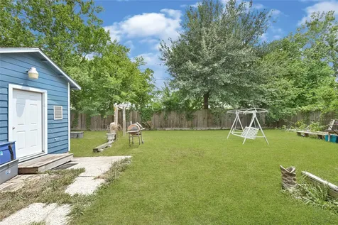 3607 De Leon Street Houston TX 77087