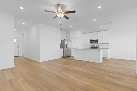 9011 Serene Haven Iowa Colony TX 77583