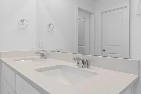 9011 Serene Haven Iowa Colony TX 77583