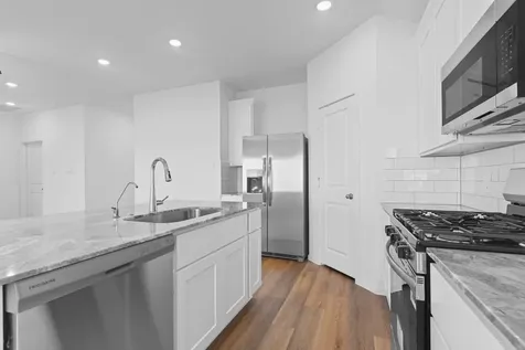 9011 Serene Haven Iowa Colony TX 77583