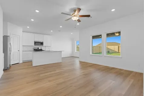 9011 Serene Haven Iowa Colony TX 77583