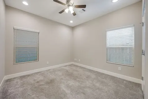 4450 W Tidwell Road I Houston TX 77091