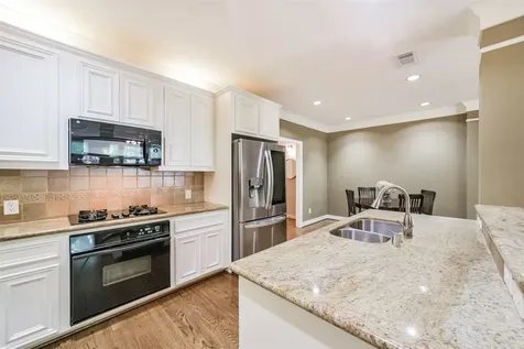 227 Mcgowen Street Houston TX 77006