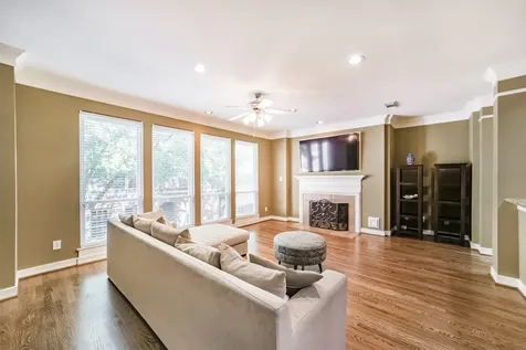 227 Mcgowen Street Houston TX 77006