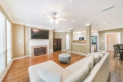 227 Mcgowen Street Houston TX 77006