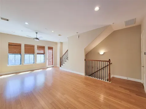 2904 Chenevert Street F Houston TX 77004