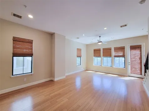 2904 Chenevert Street F Houston TX 77004