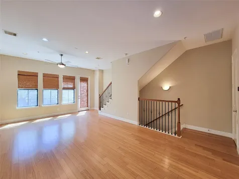 2904 Chenevert Street F Houston TX 77004