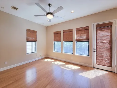2904 Chenevert Street F Houston TX 77004