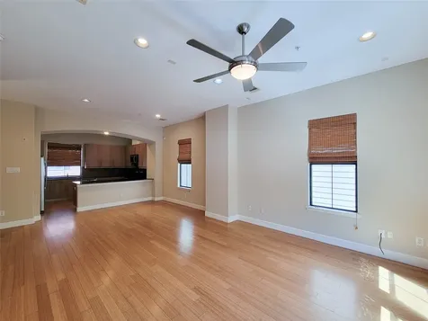 2904 Chenevert Street F Houston TX 77004