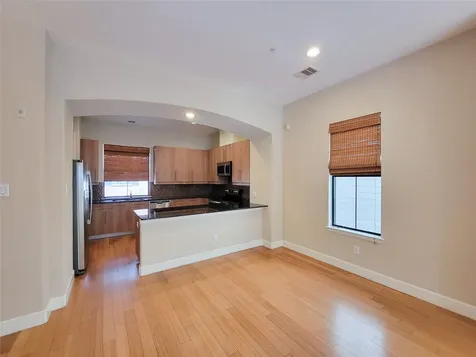 2904 Chenevert Street F Houston TX 77004