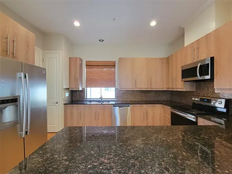 2904 Chenevert Street F Houston TX 77004