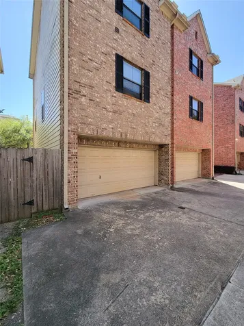 2904 Chenevert Street F Houston TX 77004