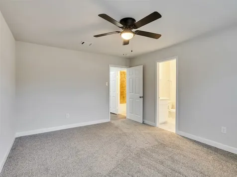 1905 County Road 235 Alvin TX 77511