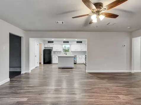1905 County Road 235 Alvin TX 77511