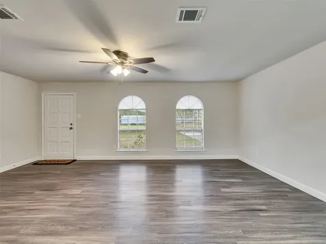 1905 County Road 235 Alvin TX 77511