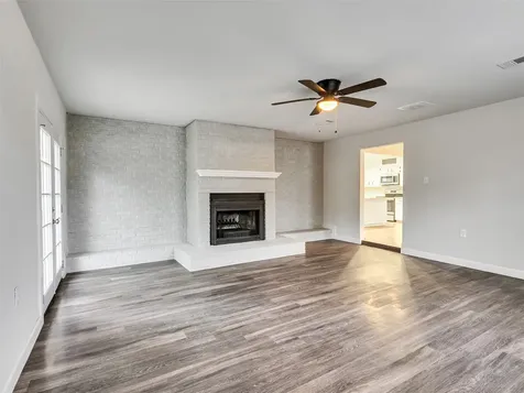1905 County Road 235 Alvin TX 77511