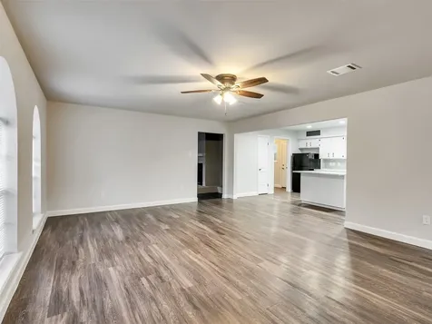 1905 County Road 235 Alvin TX 77511