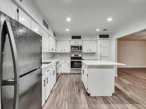 1905 County Road 235 Alvin TX 77511