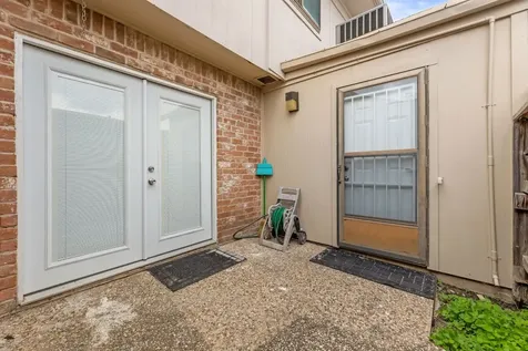 9200 W Bellfort Street 25 Houston TX 77031